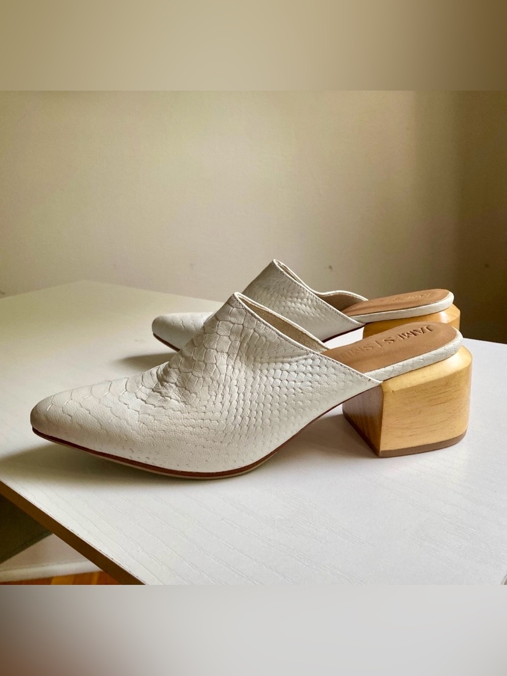 JAMES SMITH  - James Smith
WHITE PYTHON mules clogs